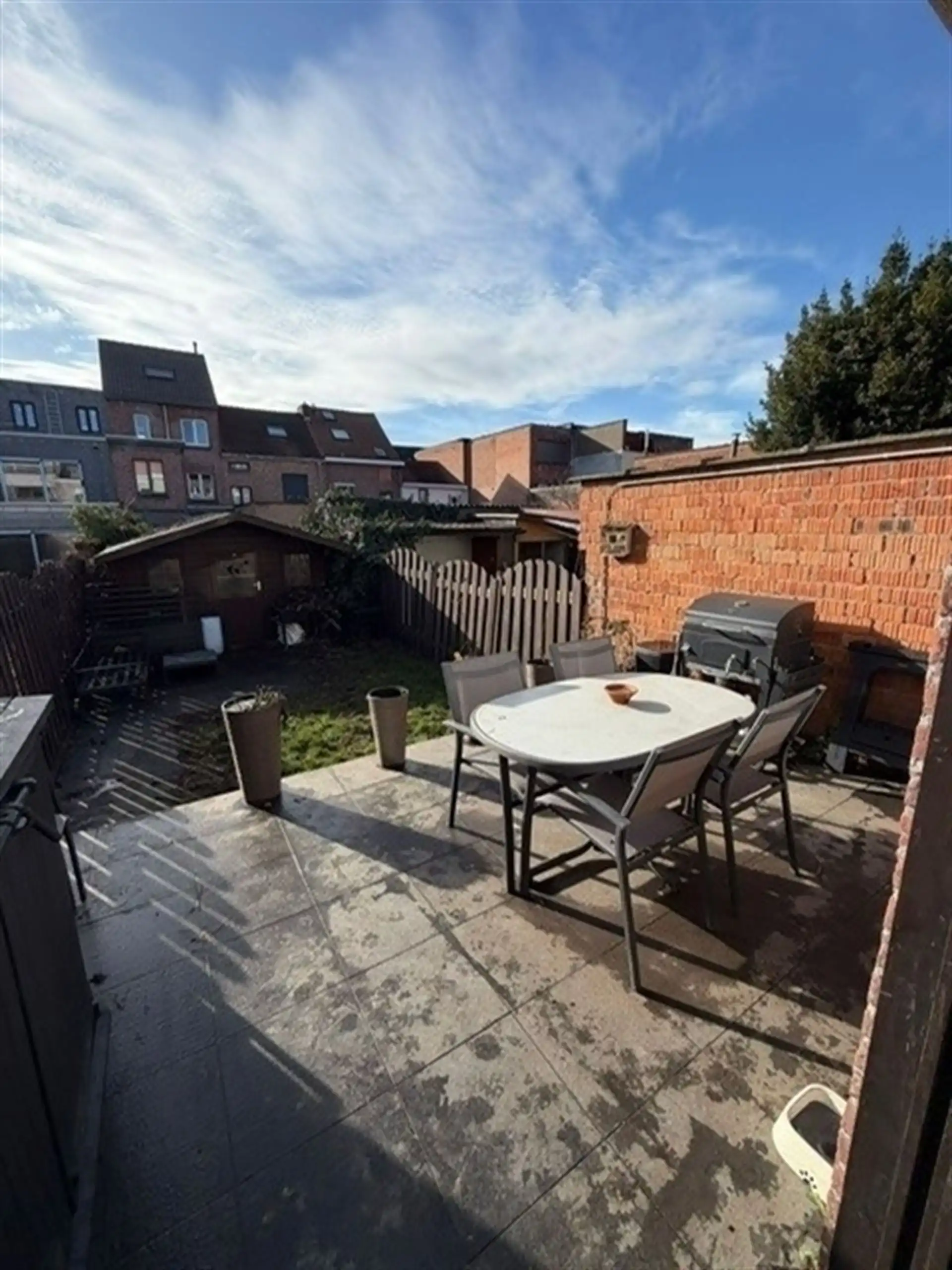 Ruime woning met zonnige tuin! foto 17