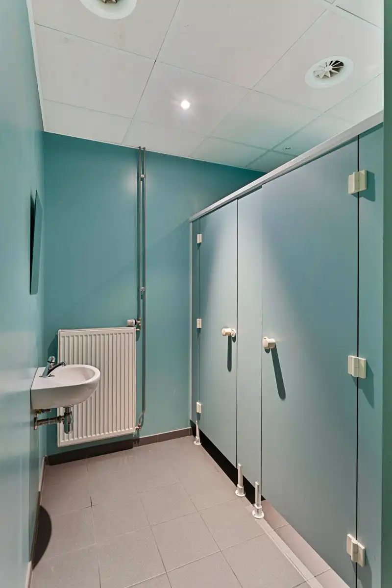 Aparte functionele kantoor- en praktijkruimtes te huur. foto 8