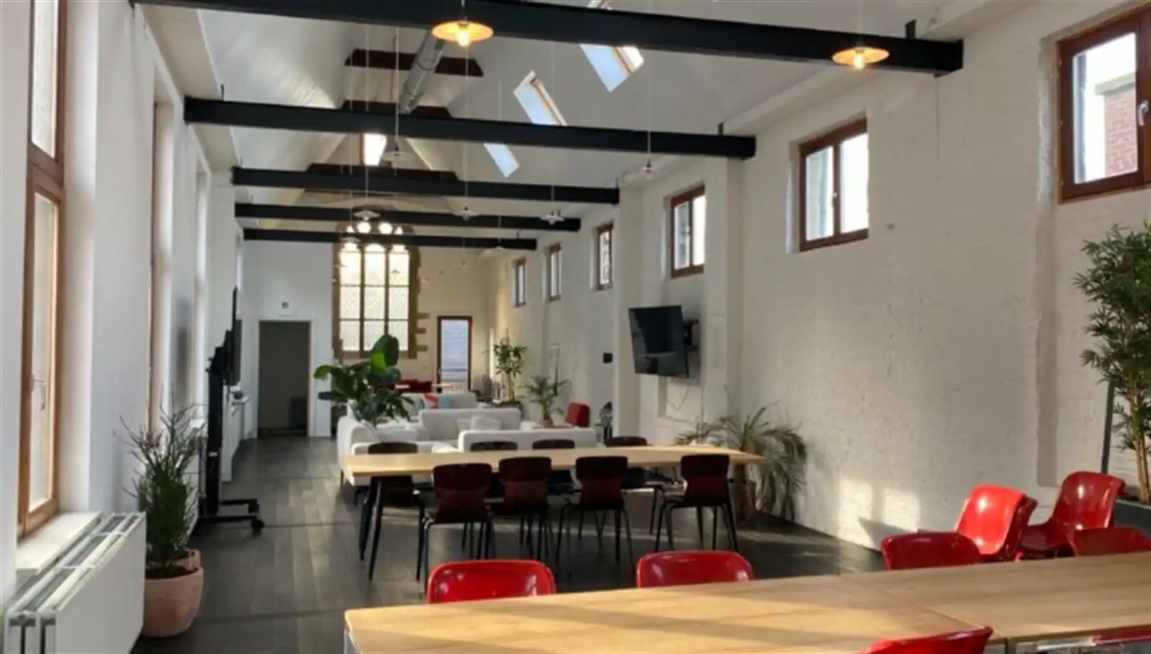 Unieke kantoren te huur in voormalig klooster foto 13