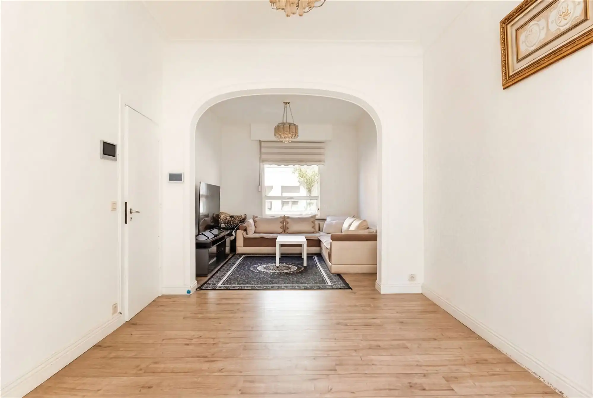 Instapklare woning met 3 slpkmrs., tuin en zonnepanelen foto 2