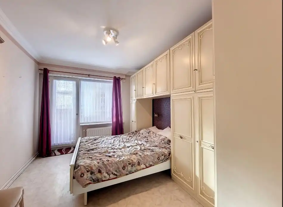 Gezellig 1-slaapkamerappartement met potentieel in Raversijde foto 2