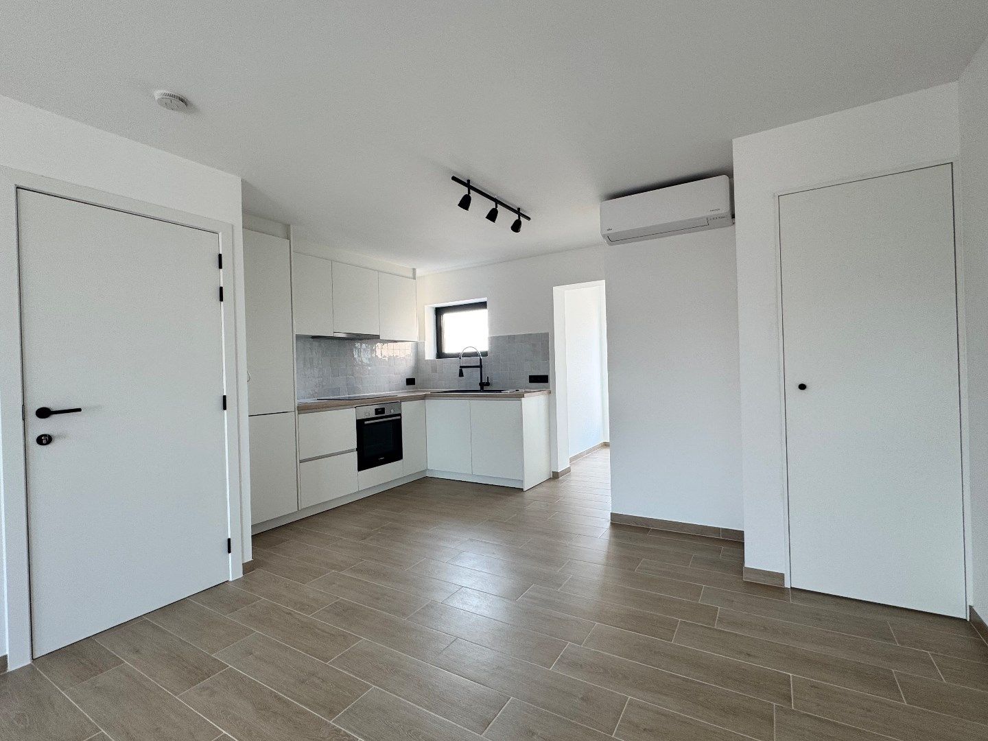 Appartement met 2 slaapkamers en groot terras te Westkerke foto 4