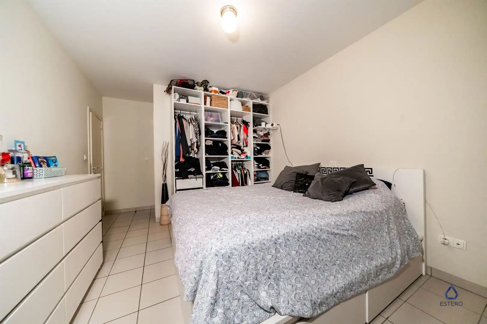Ruim 3-slaapkamerappartement met zuidgericht terras foto 7