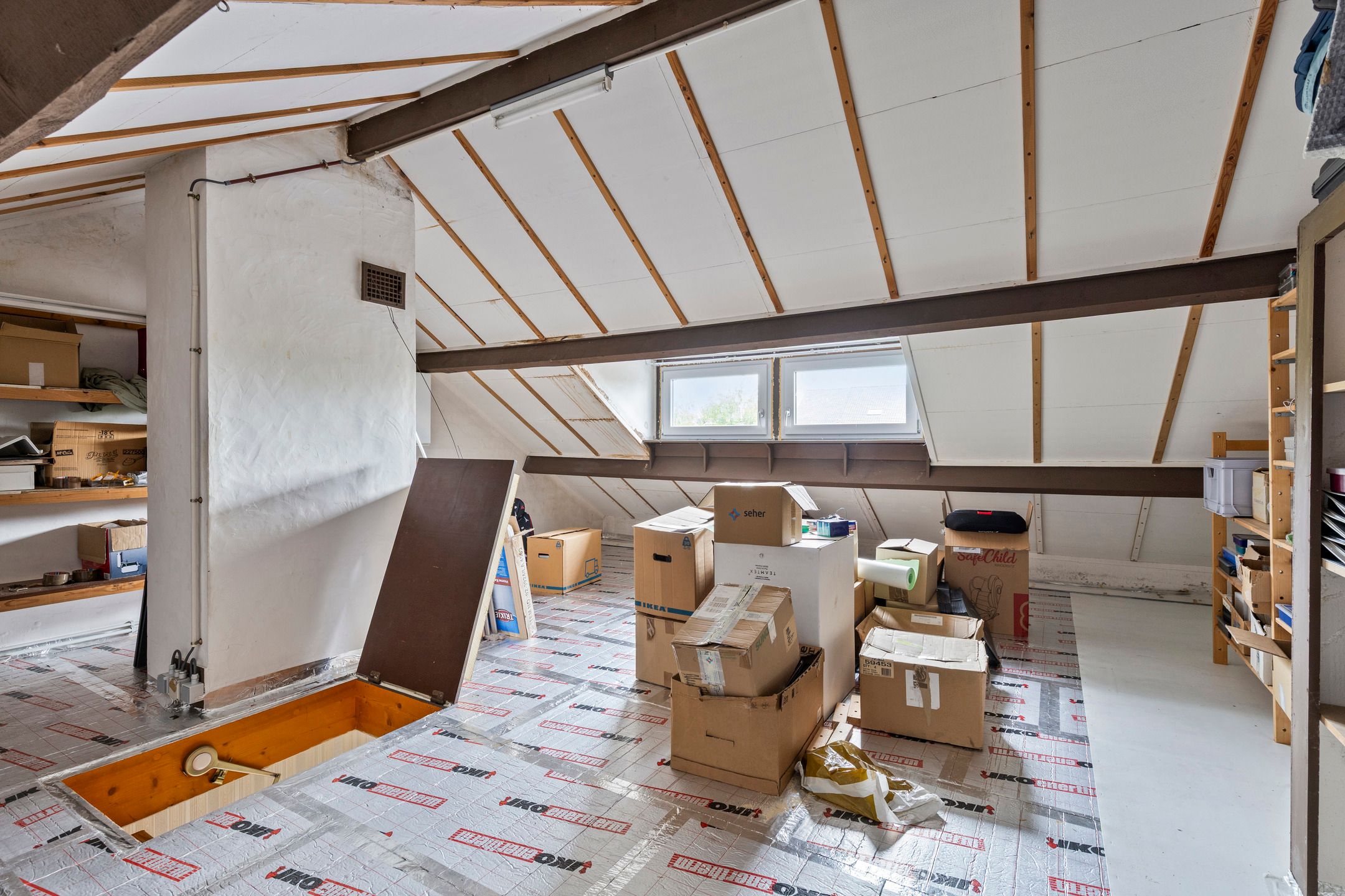 Instapklare rijwoning op uitstekende locatie foto 16