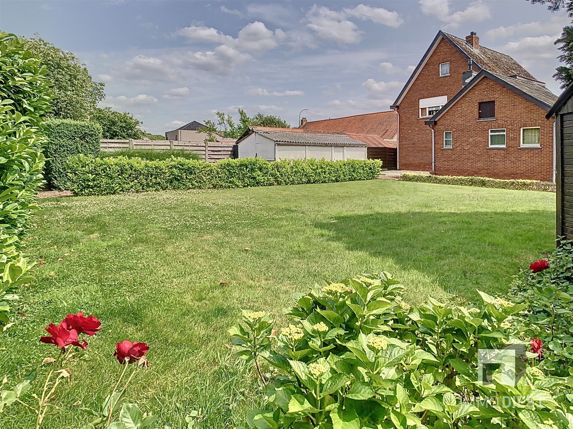 Charmante stevige woning met 3 slaapkamers en mooi tuintje foto 6