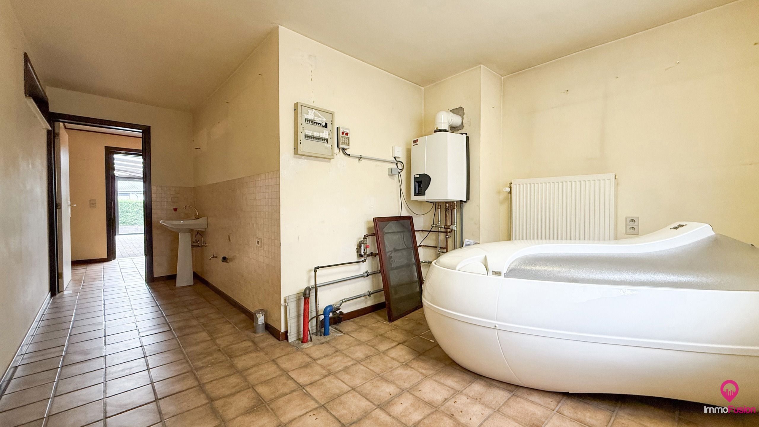 Ruime instapklare bungalow met 3 slpks op 8are82 in Bocholt! foto 24