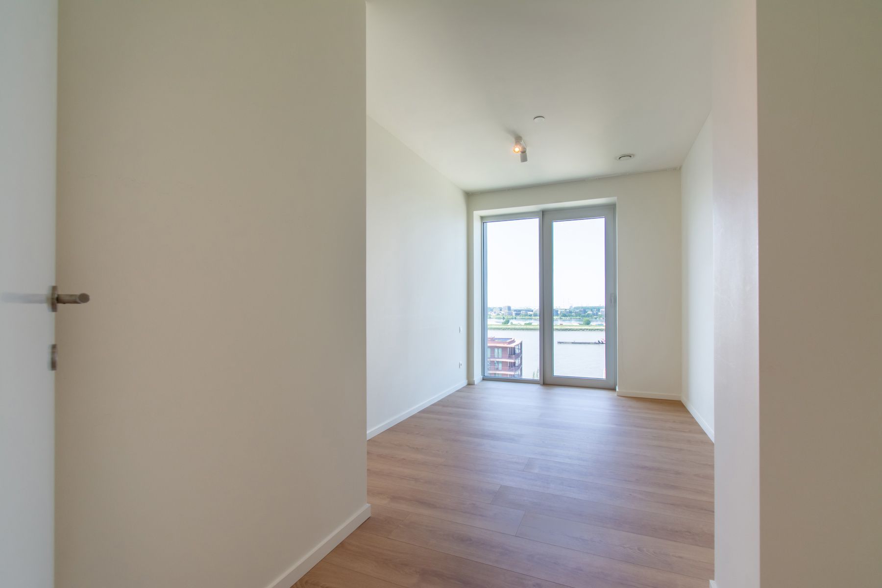 Gezellig 1-slaapkamer appartement met terras foto 12