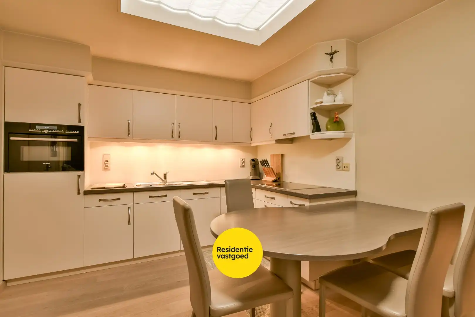 Prachtige woning met ruime garage in Roeselare! foto 5