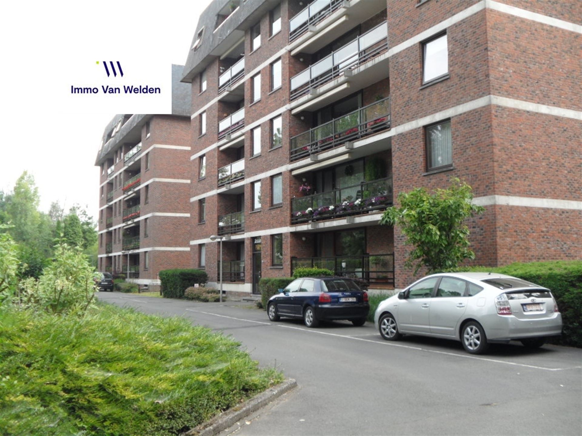 Appartement foto {{pictureIndex}}