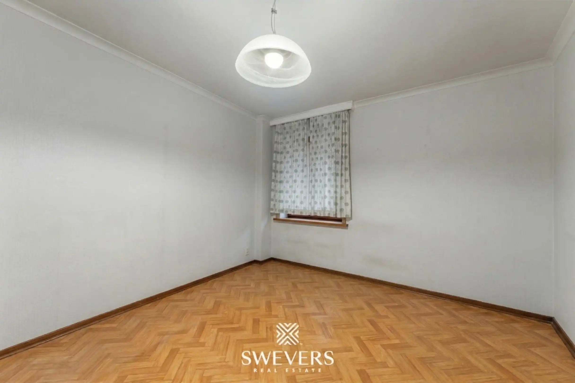 Ruim en lichtrijk 3-slpk appartement met 2 terrasjes in hartje Genk foto 23