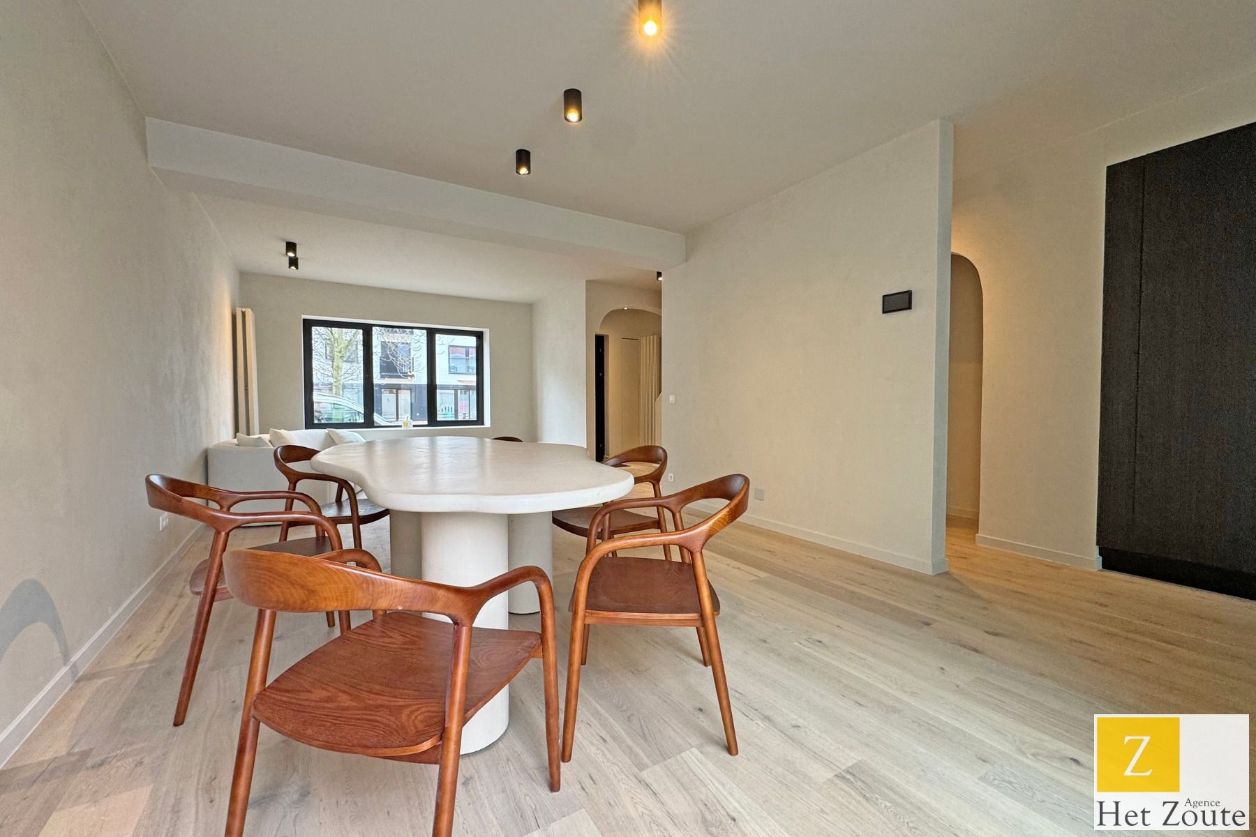 Exclusieve woning in het hart van Heist foto 5
