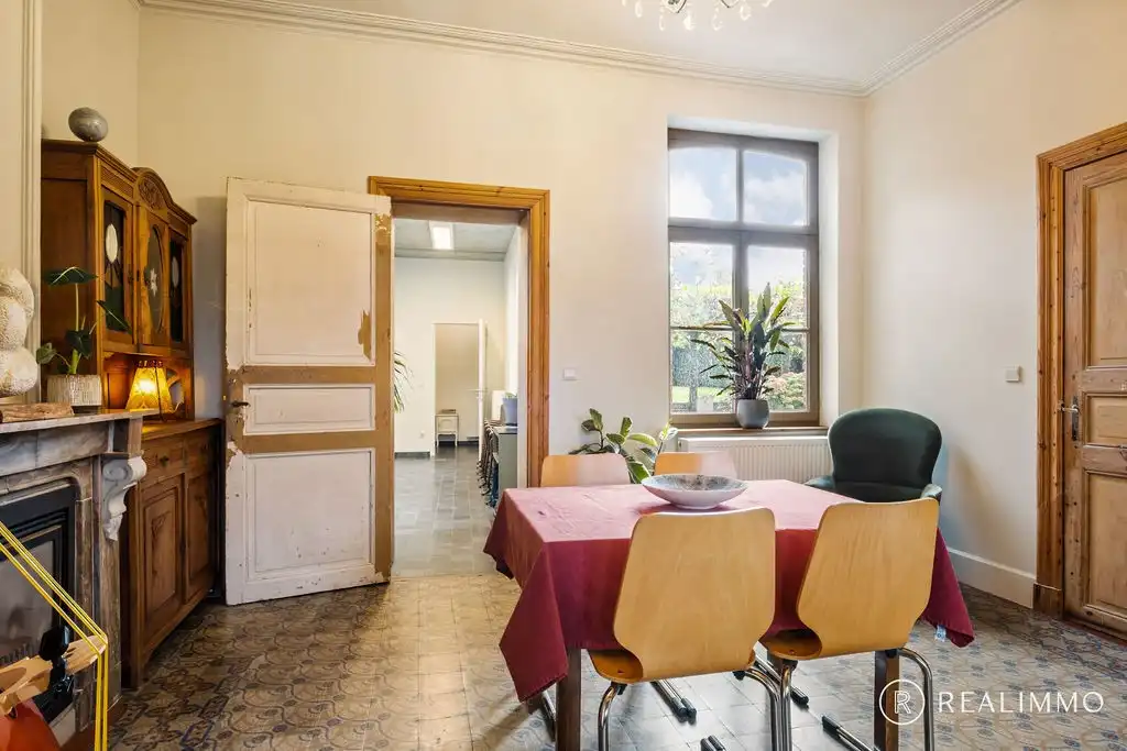 Prachtig herenhuis in Heestert met talrijke mogelijkheden foto 9