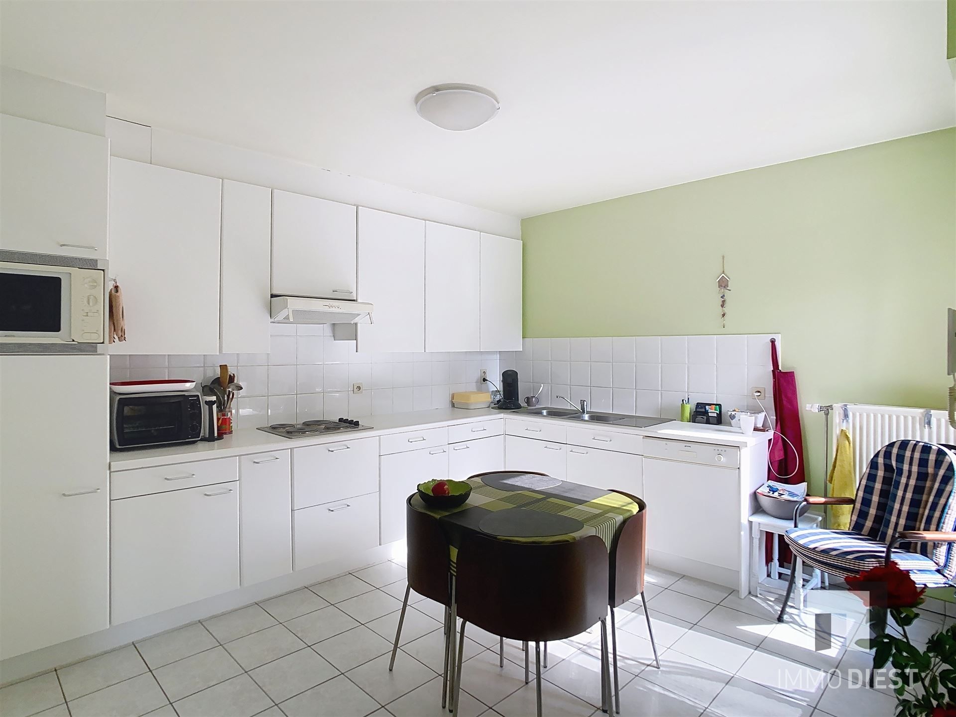 Appartement met 2 slpk & garage foto 8