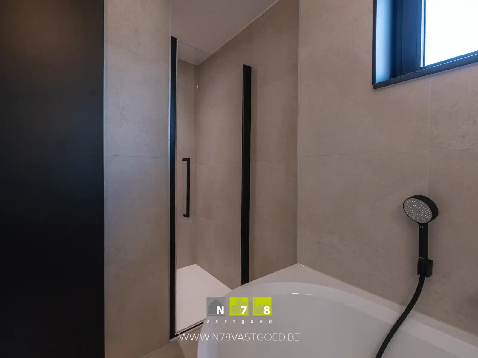 Huis te koop foto 24