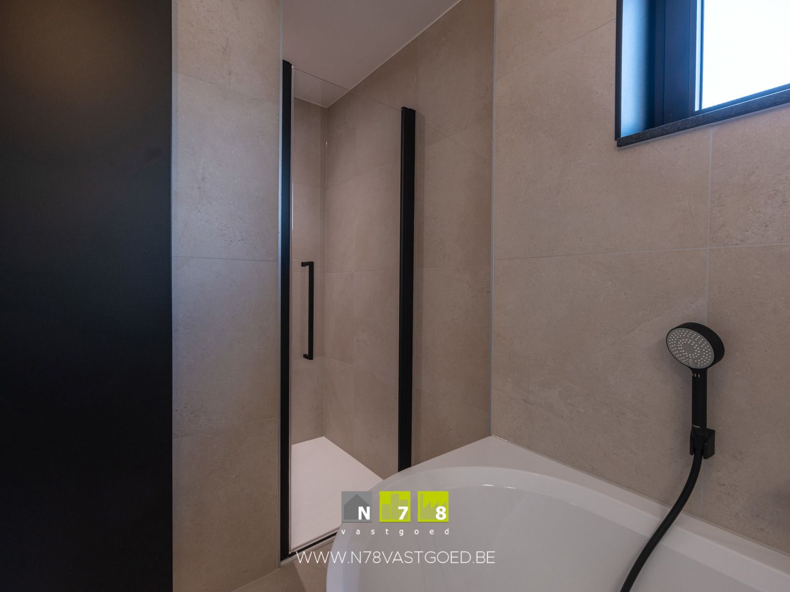 Huis te koop foto 24