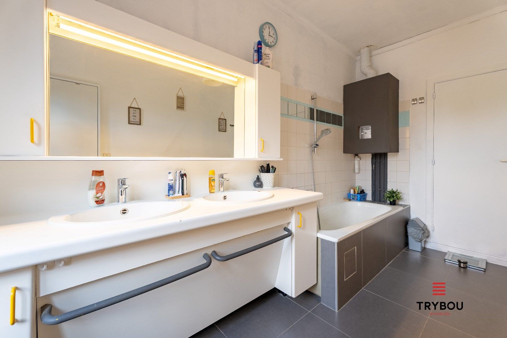 Uitstekend gelegen, ruime stadswoning met 4 slaapkamers foto 12