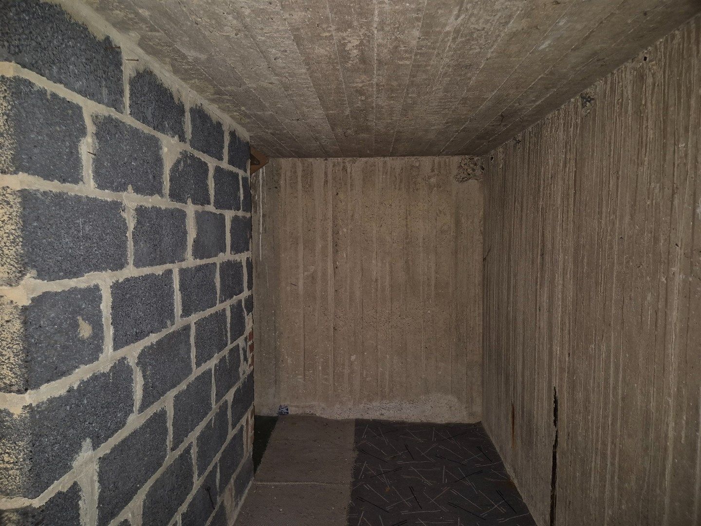 Te koop met BOD - te renoveren woning met 3 slaapkamers in Maasmechelen foto 16