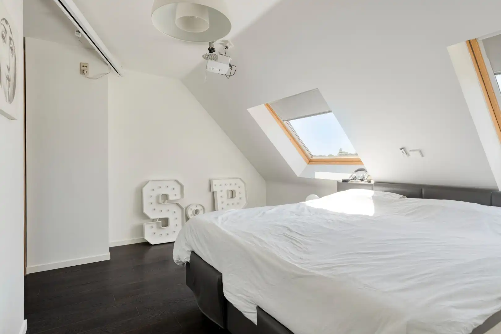 Mooie bel-etage woning van 234 m² bew.opp. op 344 m² grond. foto 16