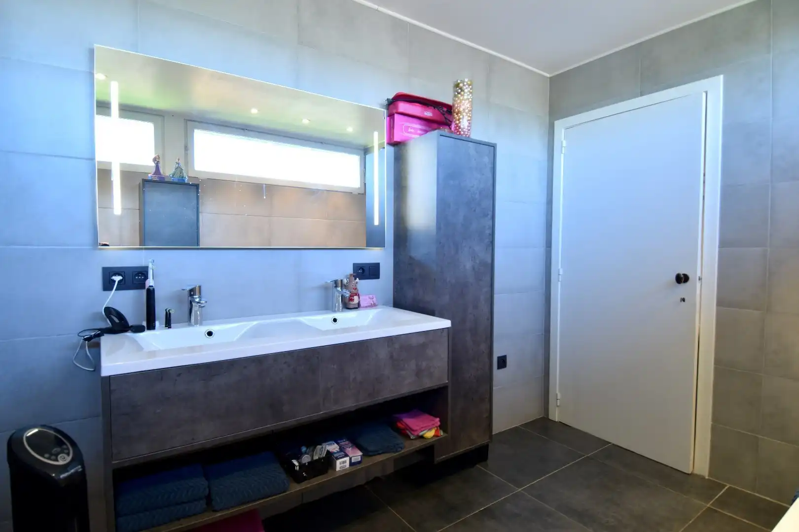 Alleenstaande woning met 3 slaapkamers en praktijkruimte in centrum Aalbeke foto 14