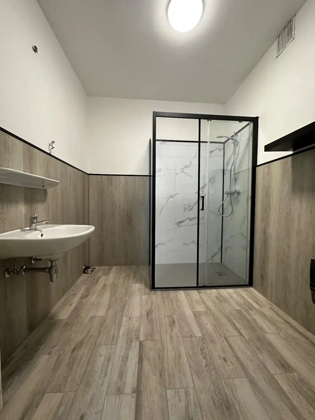 Instapklaar appartement met 2 slaapkamers te Aartrijke foto 8