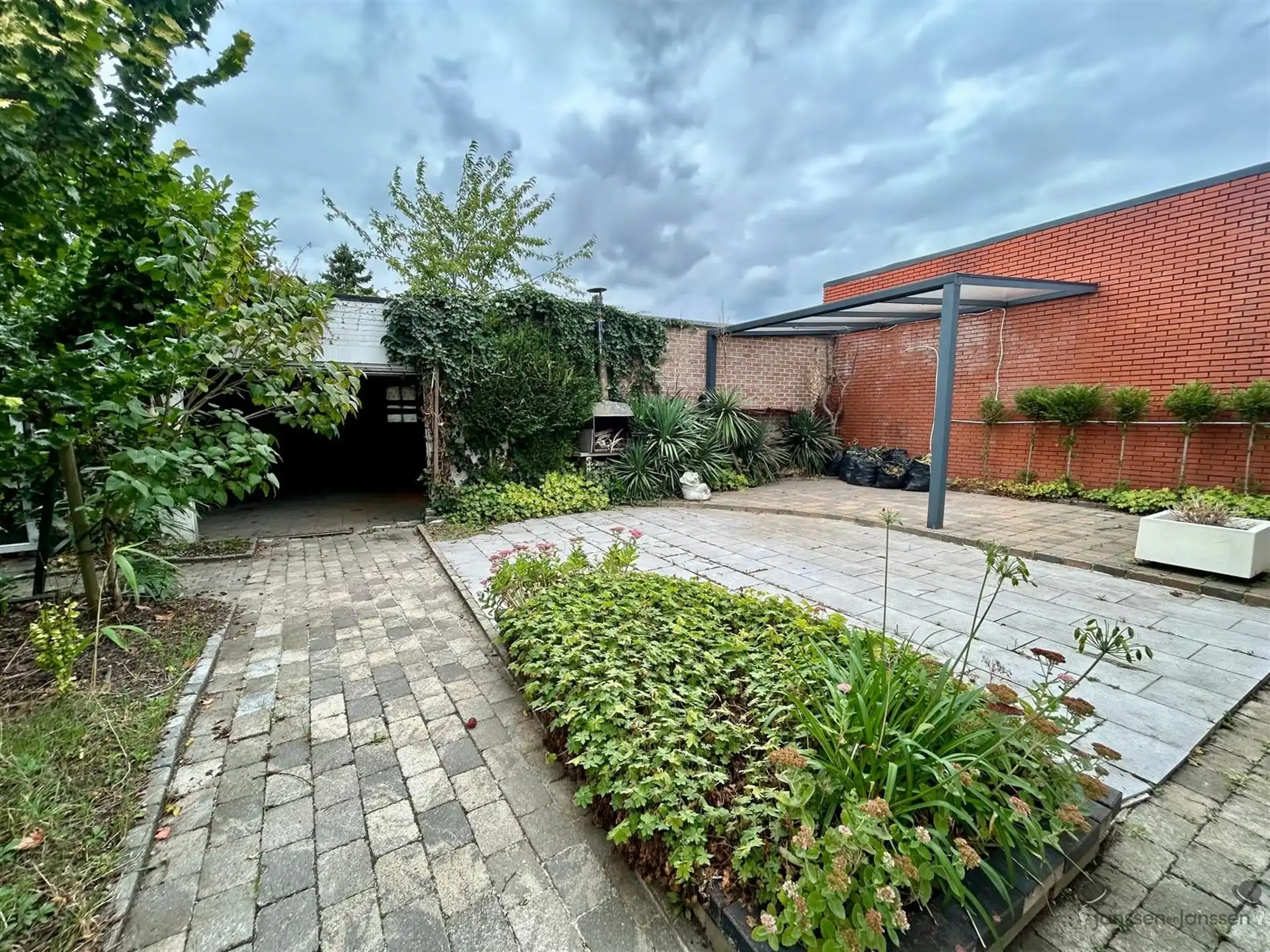 Vrijstaande bungalow met garage foto 17