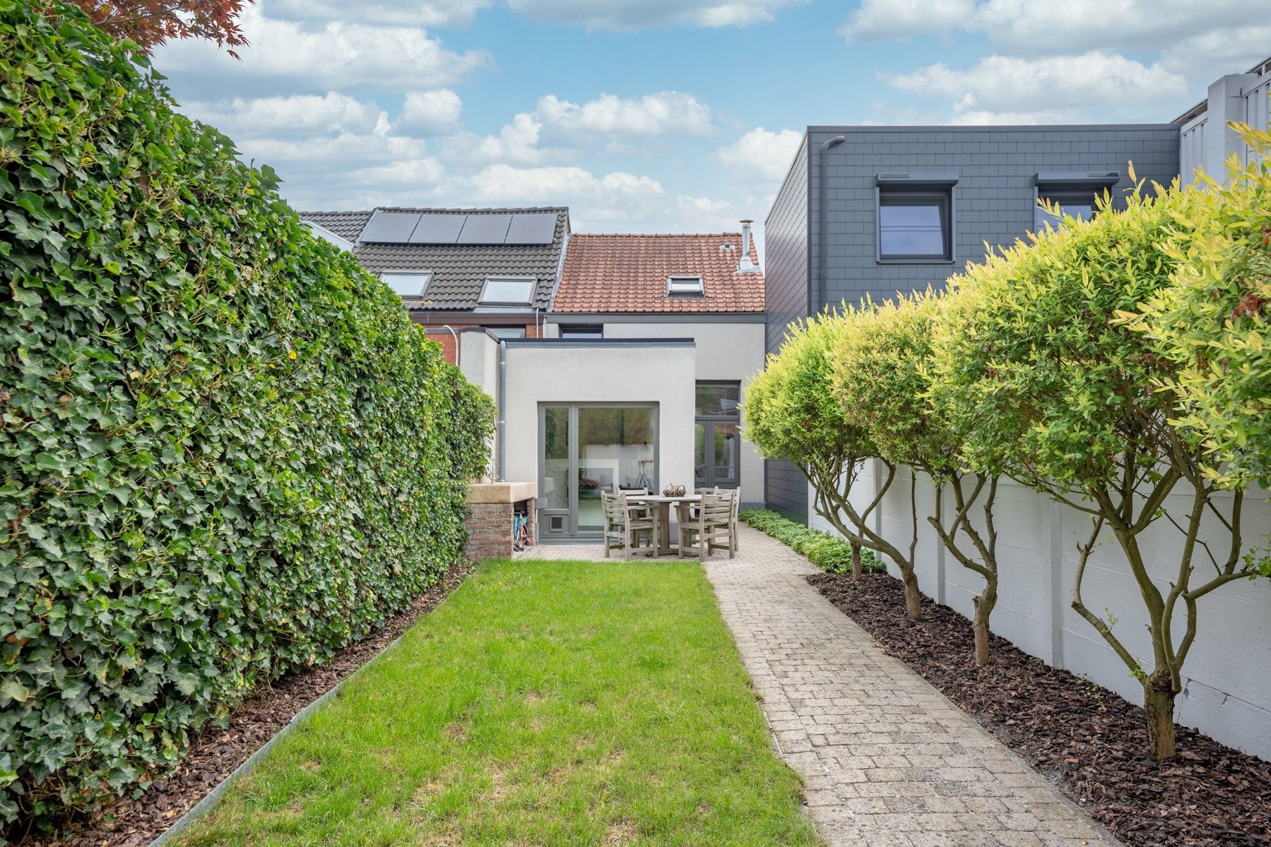 Instapklare woning in het hartje van Schoten! foto 17