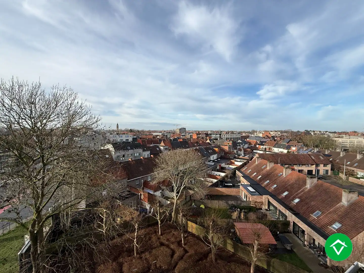 Instapklaar dakappartement met 4 slaapkamers met 2 terrassen en autostaanplaats te Roeselare foto 11