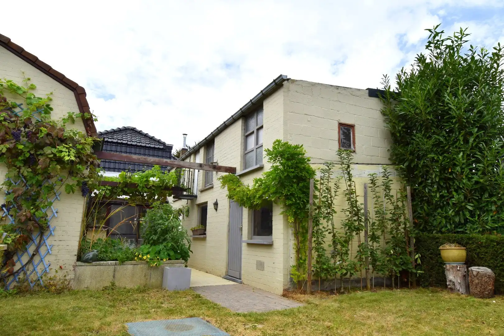 Charmante alleenstaande woning met 3 slaapkamers, tuin en garage in een rustige straat te Rollegem foto 26
