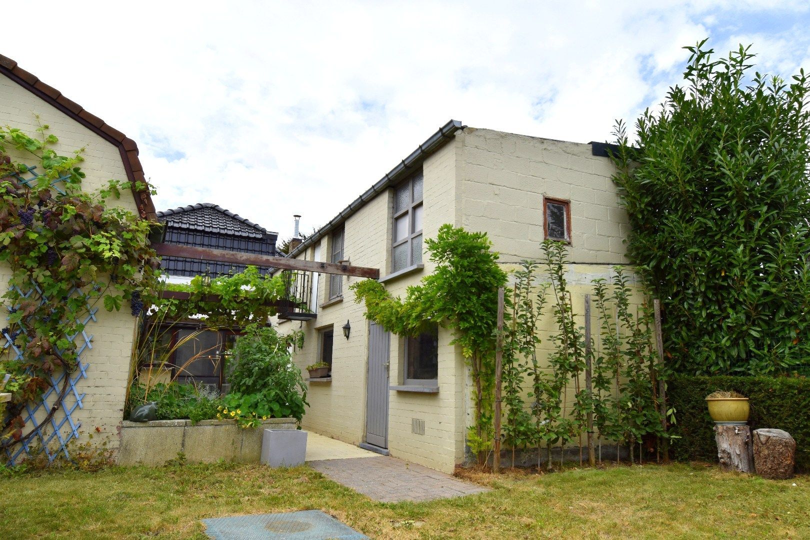 Charmante alleenstaande woning met 3 slaapkamers, tuin en garage in een rustige straat te Rollegem foto 26