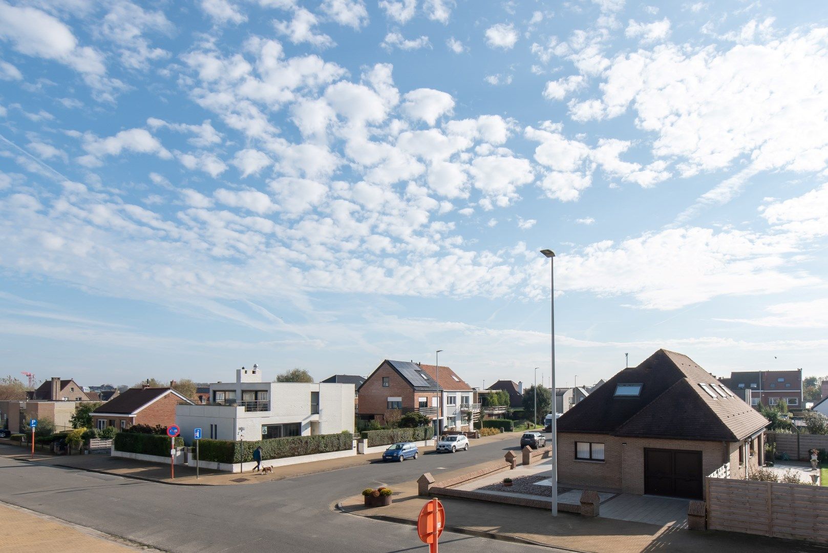 Mooi instapklaar 2 slaapkamer appartement in Raversijde met zijdelings zicht op zee foto 12