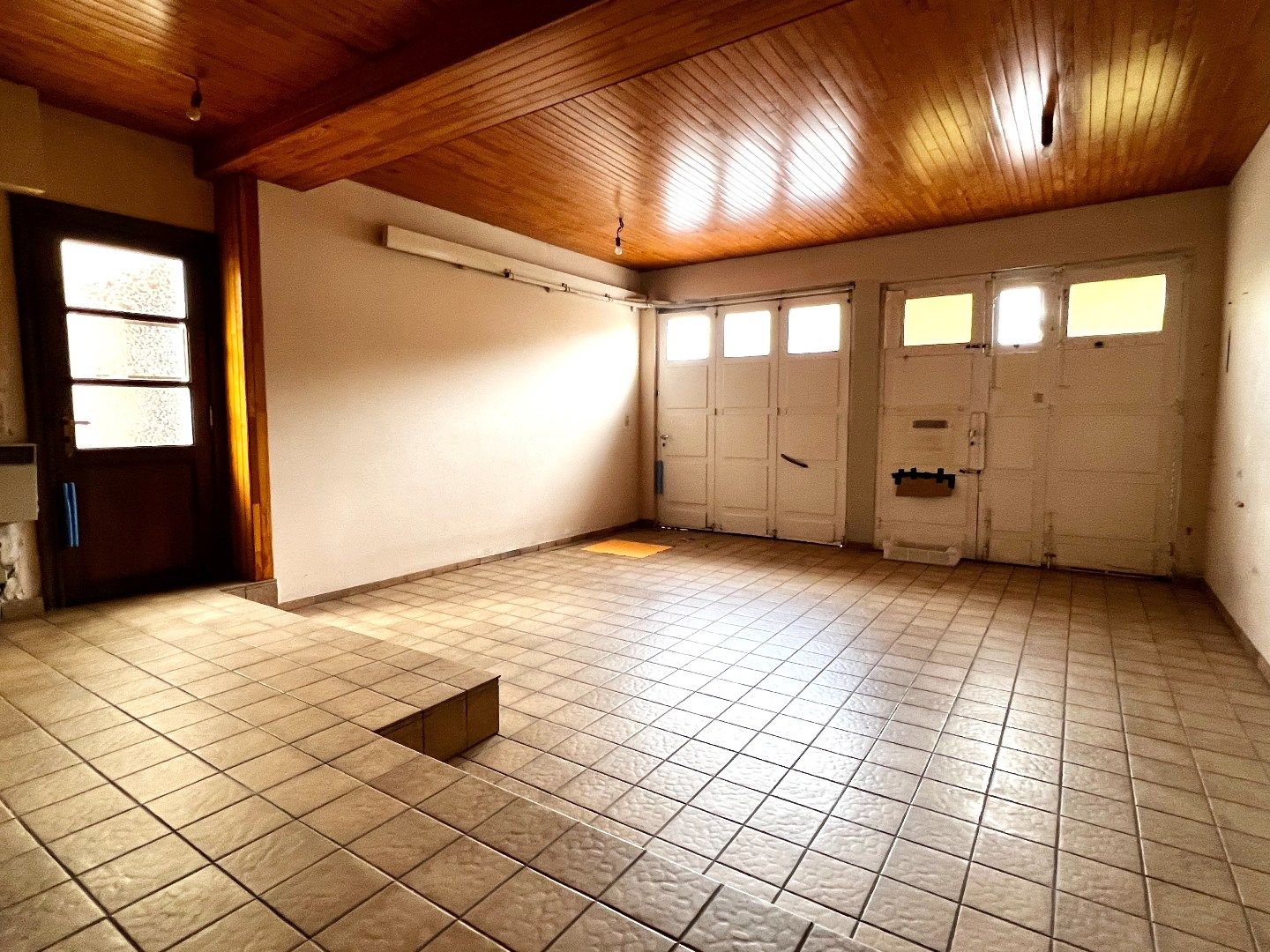 Ruime hoekwoning met handelsruimte en tal van mogelijkheden! foto 28