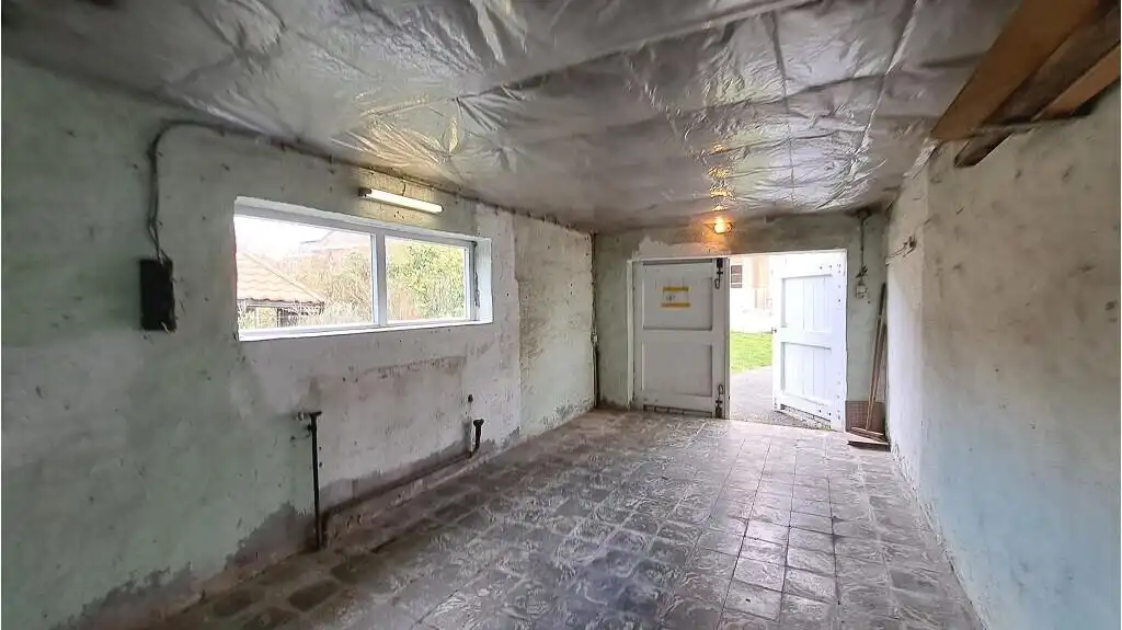 2-slaapkamerappartement met Terras en Garage te koop in Brugge foto 15