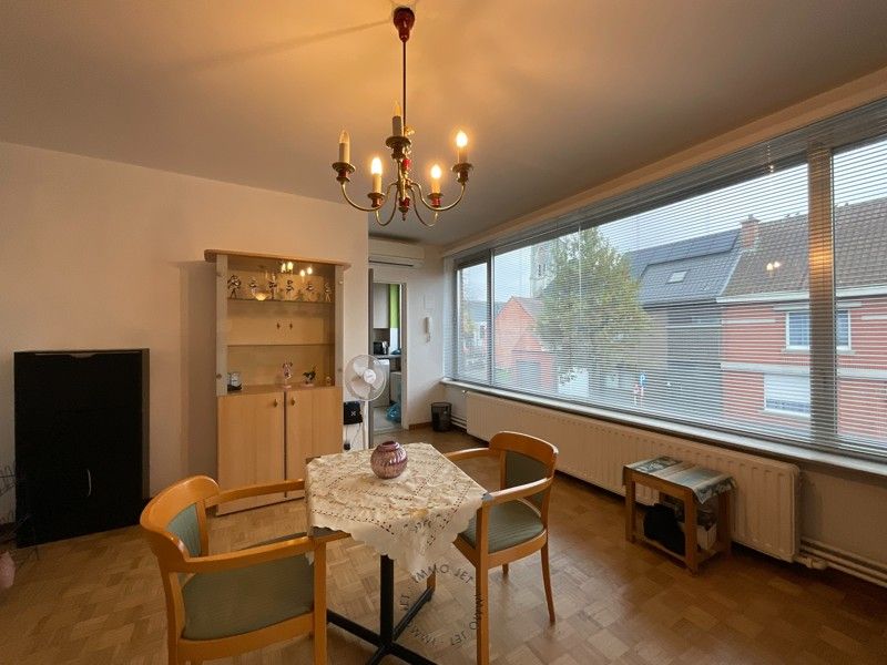 Appartement met twee slaapkamers in het centrum van Verrebroek foto 5