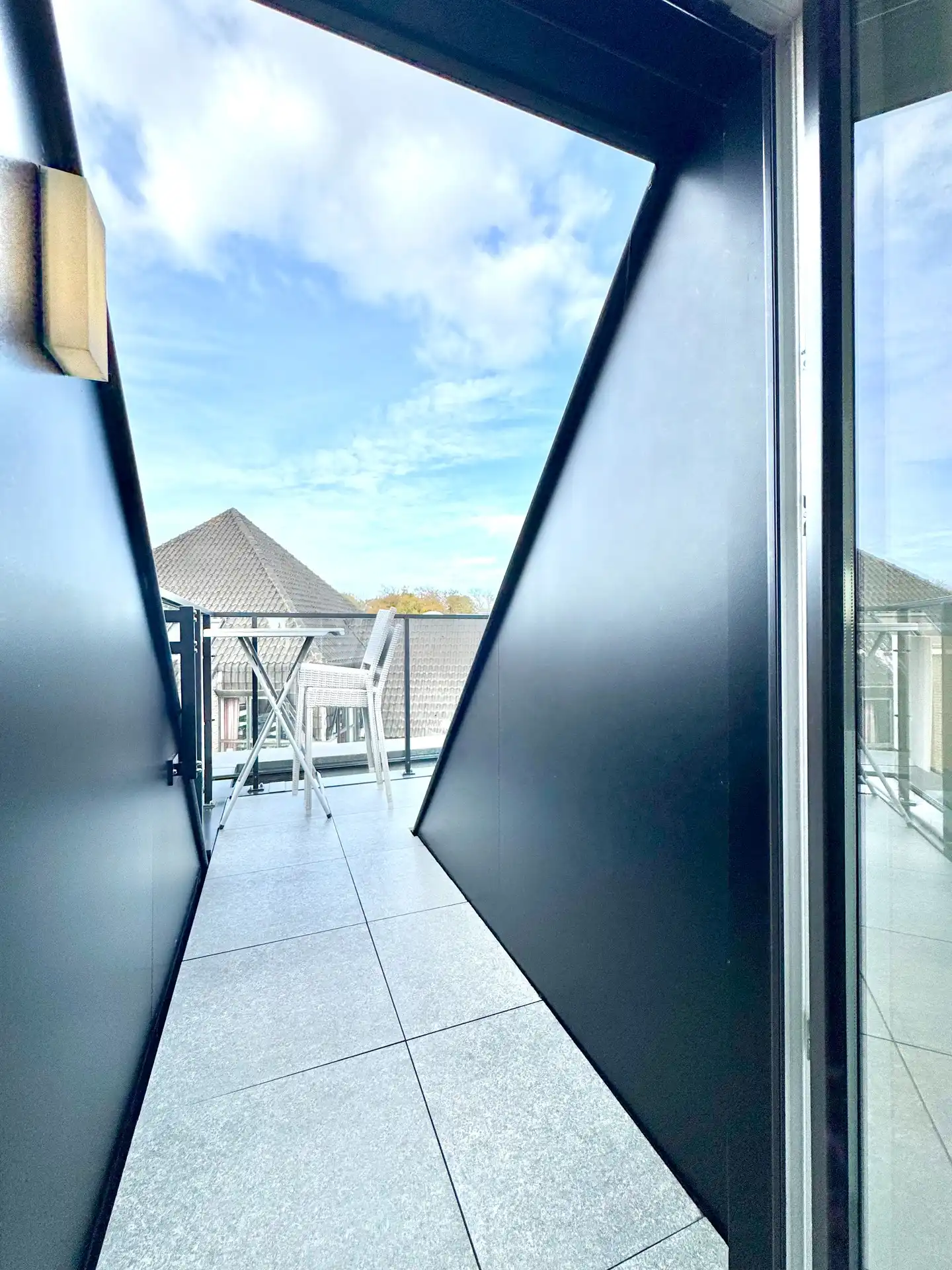 PENTHOUSE MET 2 TERASSEN & GROTE GARAGE foto 13