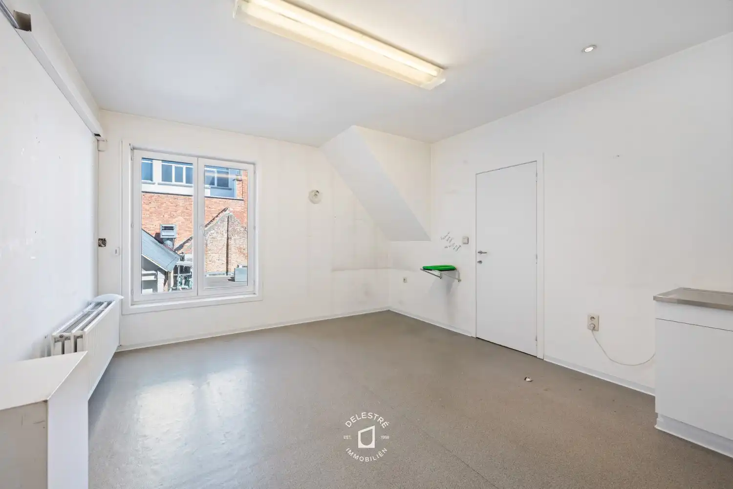 751 m² op A-locatie in Aalst – showroom, kantoor, retail of POTENTIEEL woonproject foto 18