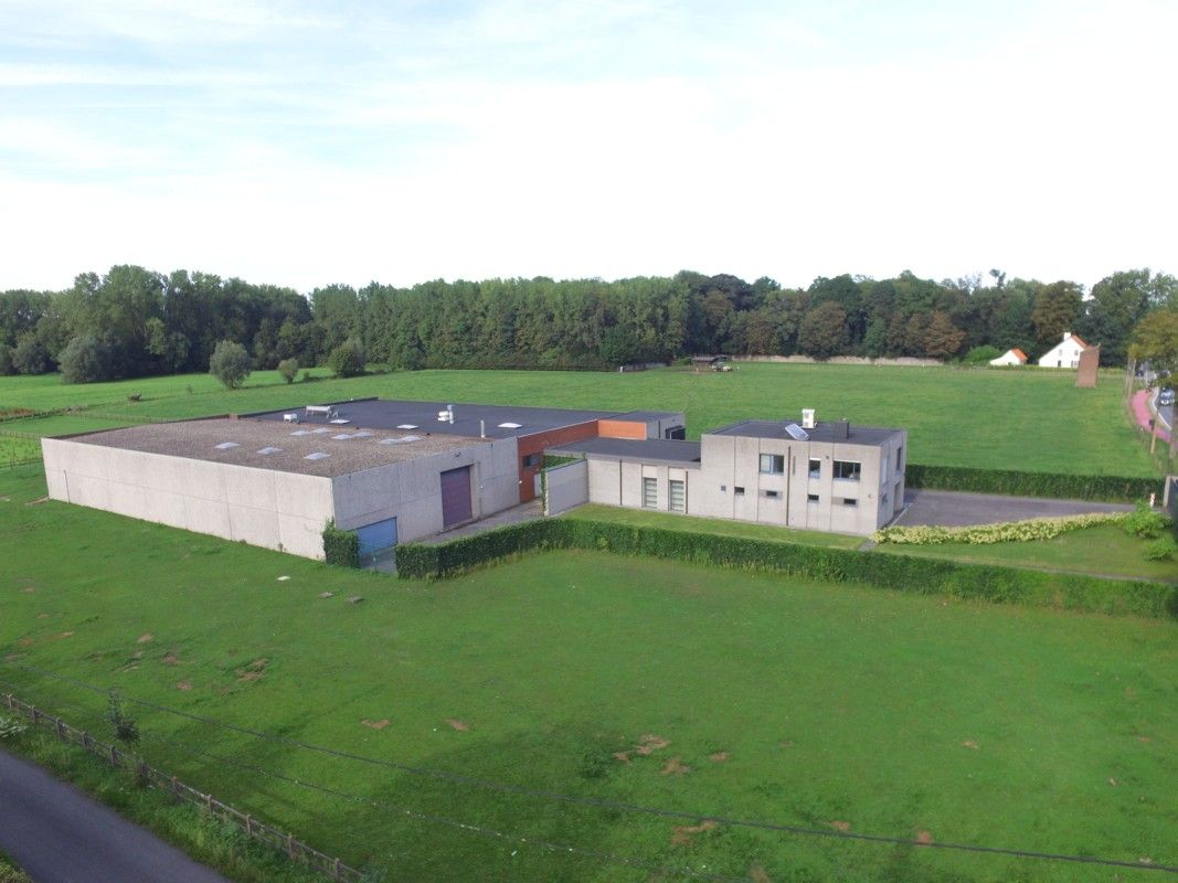 Veelzijdig bedrijfsgebouw (2345 m²) te Avelgem foto 28