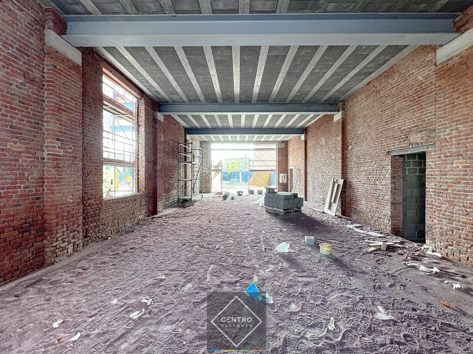 Kantoor en/of praktijkruimte  (340m²) met karakter op TOP-locatie "WALLE" te Kortrijk. foto 6