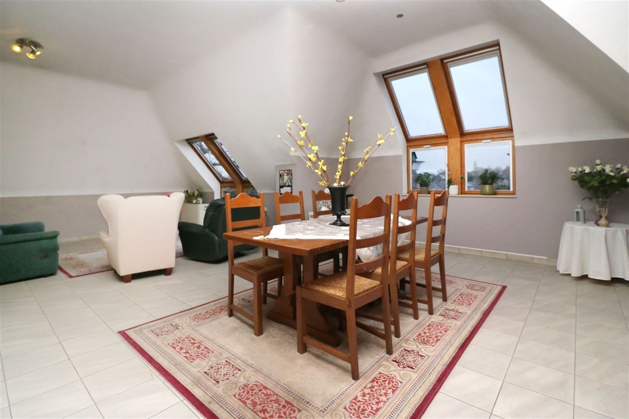 Appartement, 2 slpk, autostaanplaats in carport foto 8