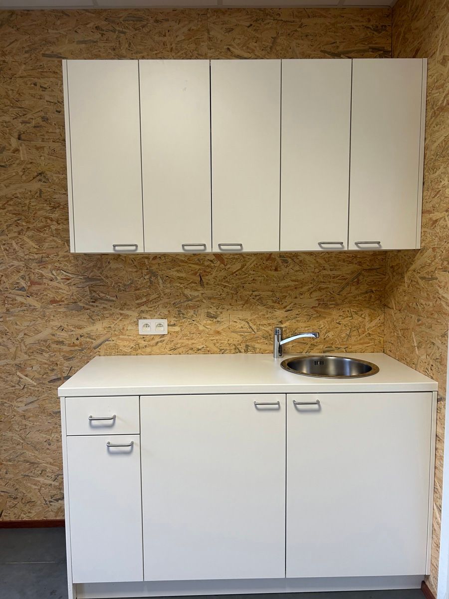 Commerciële ruimte te huur foto 6