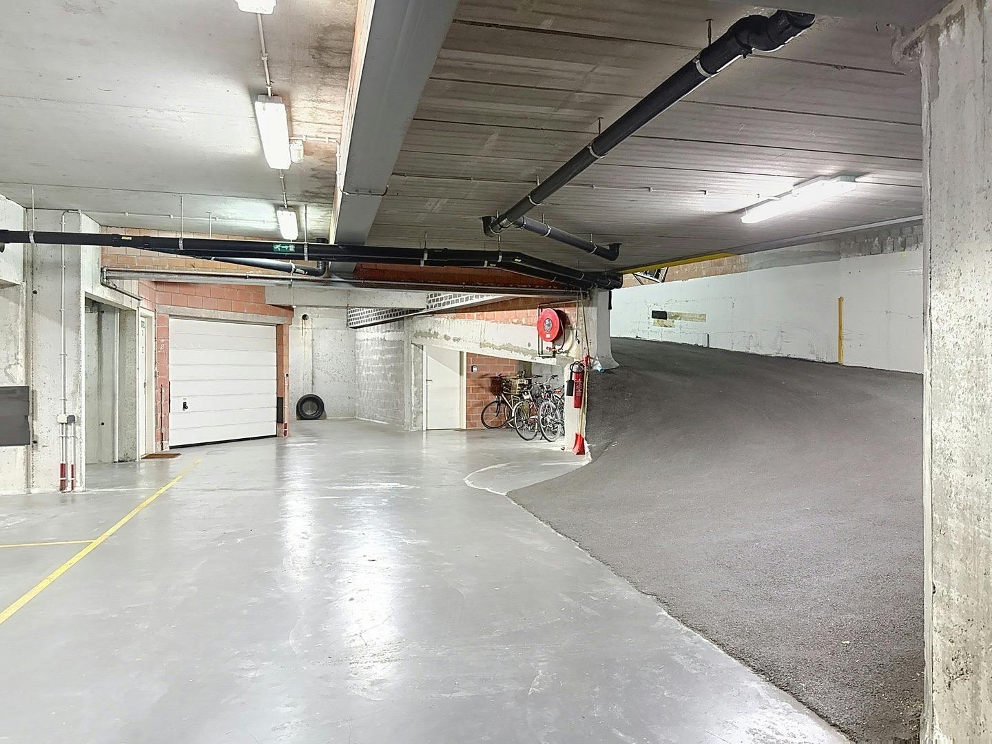 Appartement te koop (2 slpk) op toplocatie nabij het 't Zand foto 12