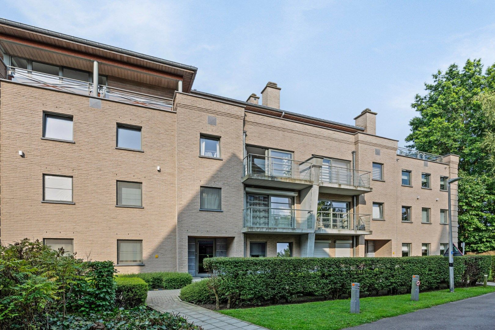 Energiezuinige app., 2 slpk, 90 m², 2 terrassen, parking, kelderberging foto 24