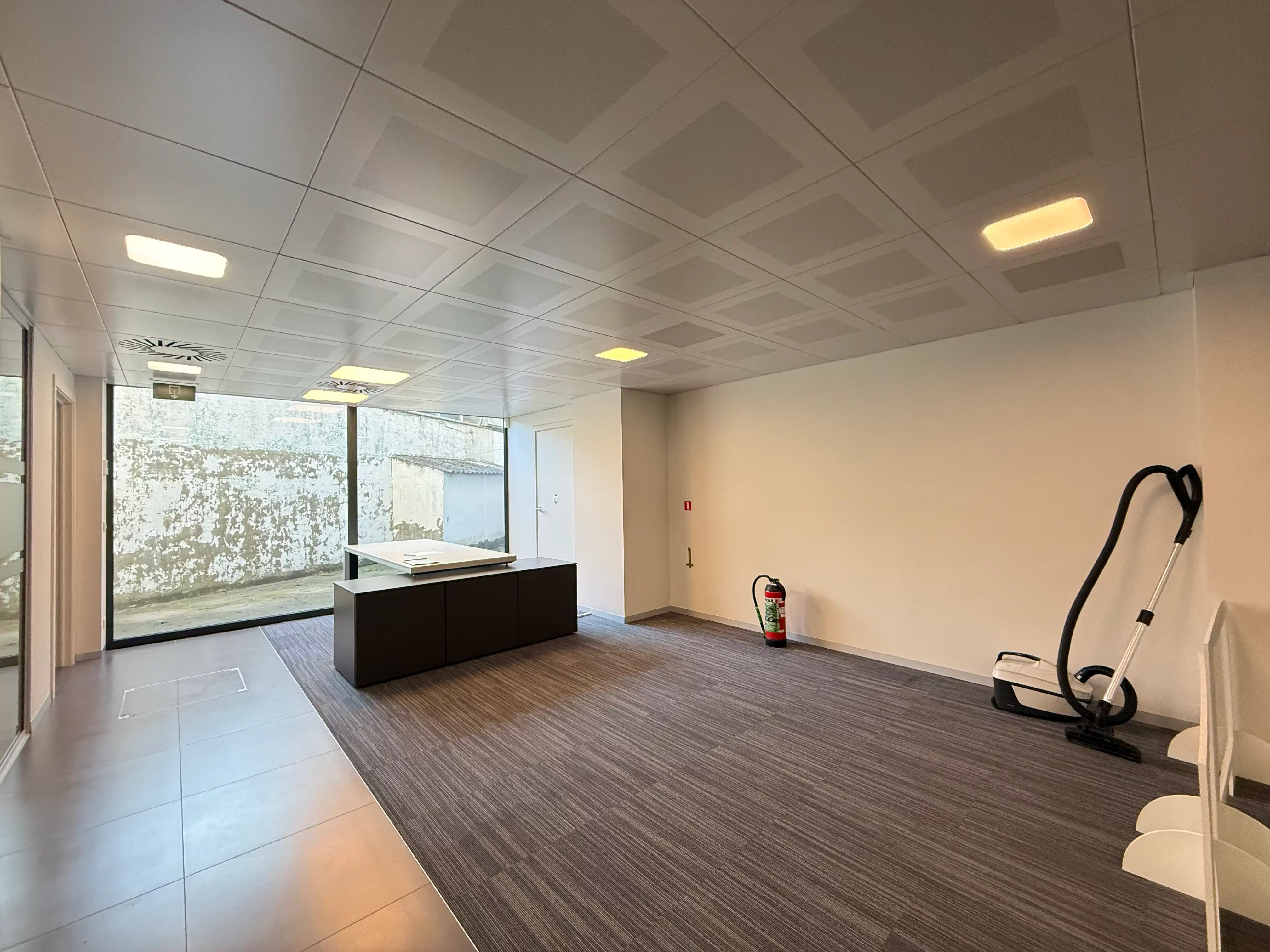 Handelsgelijkvloers 200 m² foto 8