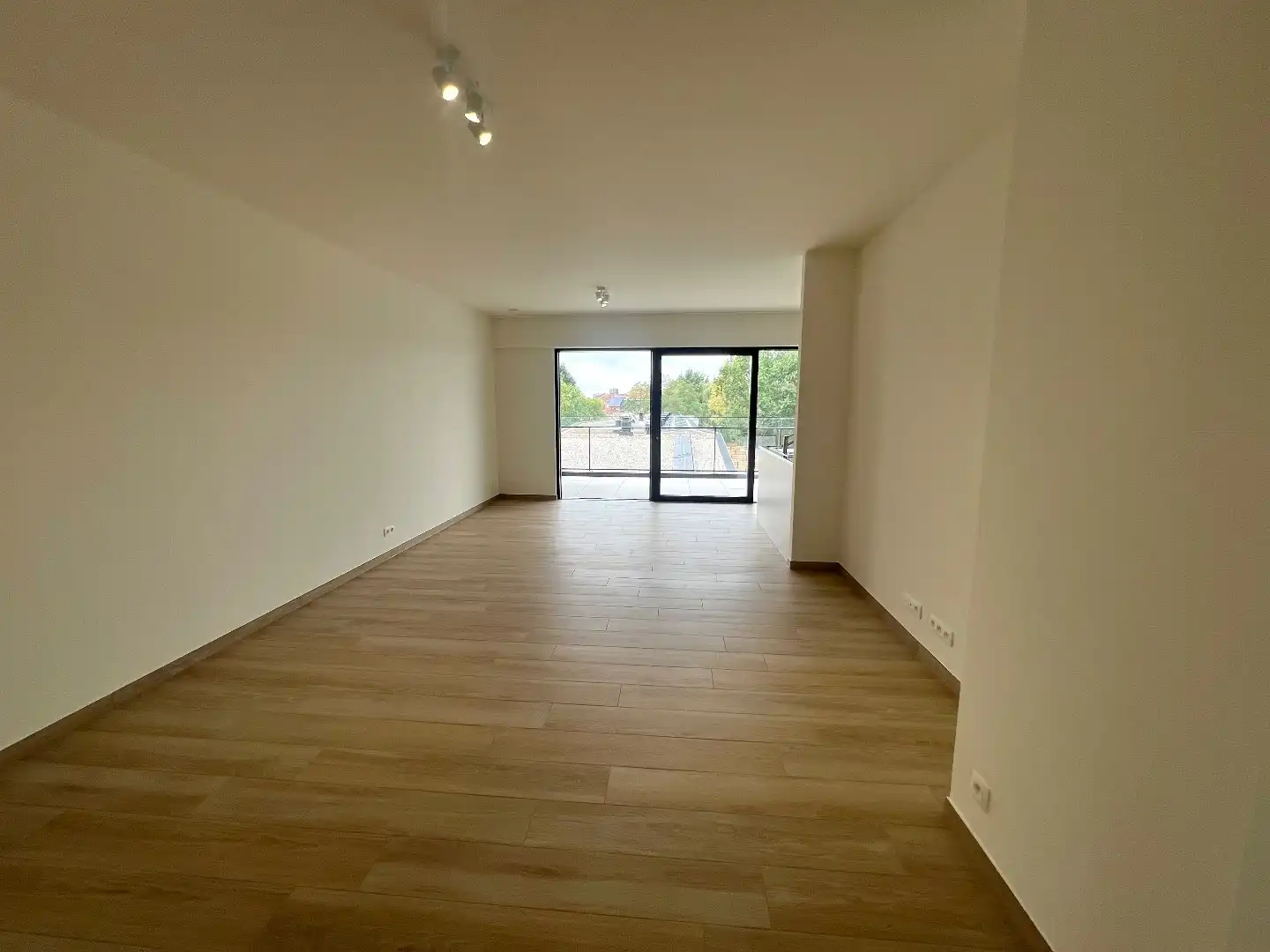 Luxe nieuwbouw appartement, 73m² met 2 terrassen , 1 slpk op toplocatie foto 4