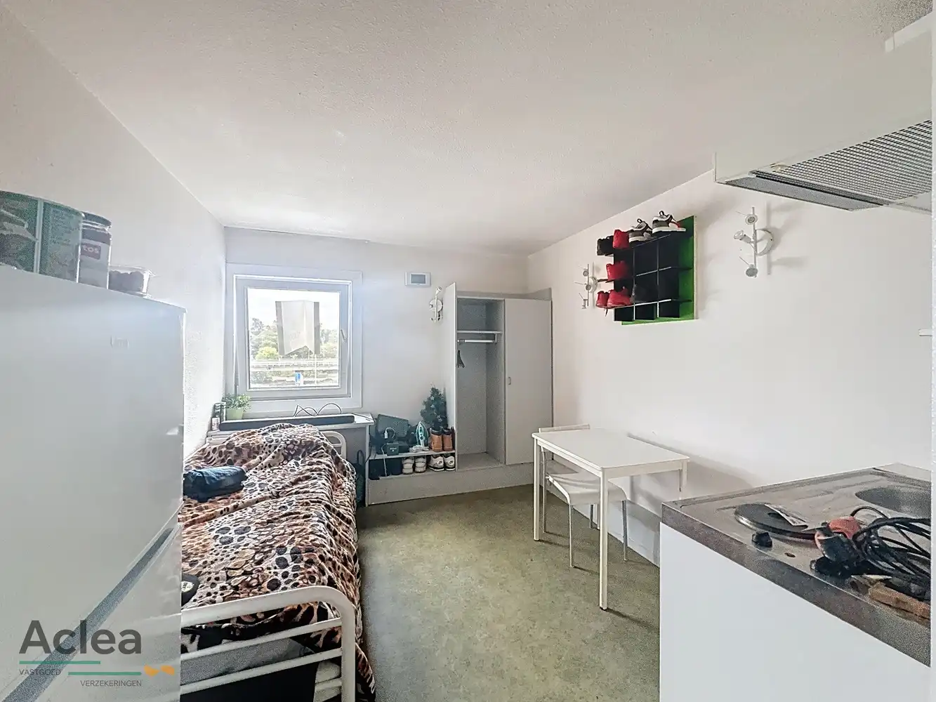 Compacte studio vlak bij centrum Gent foto {{pictureIndex}}