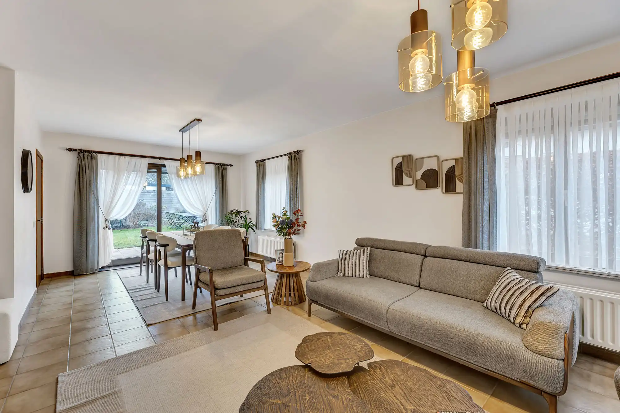 Instapklare HOB met 3 slaapkamers, garage en zonnige tuin foto 3