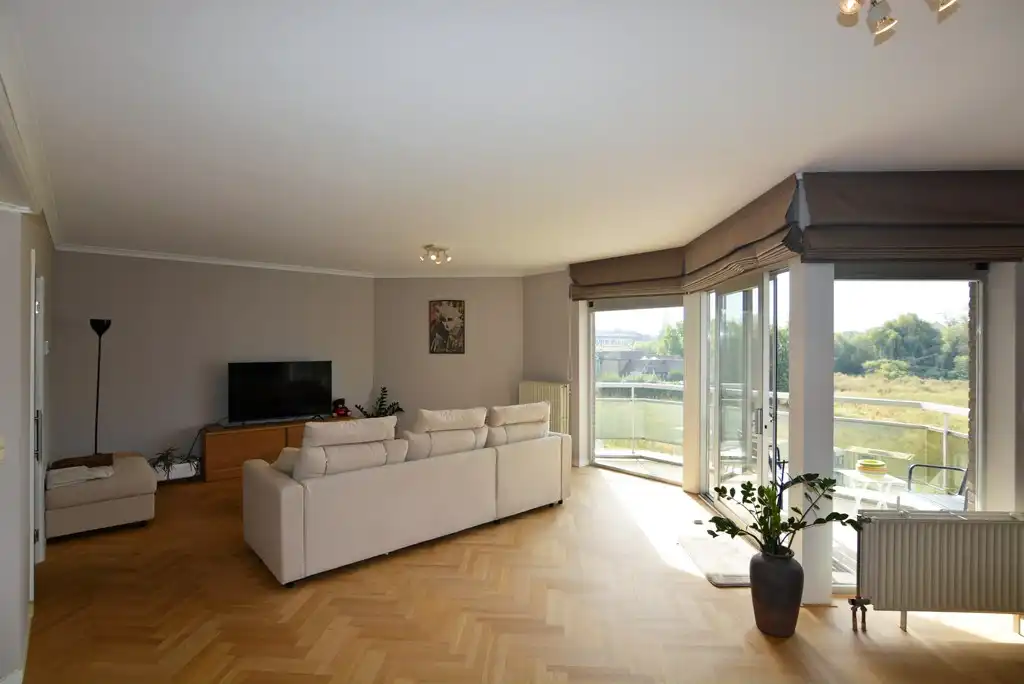 Energiezuinig appartement (144 m²) met 2 slpk, balkon, kelderberging en garage. foto 3