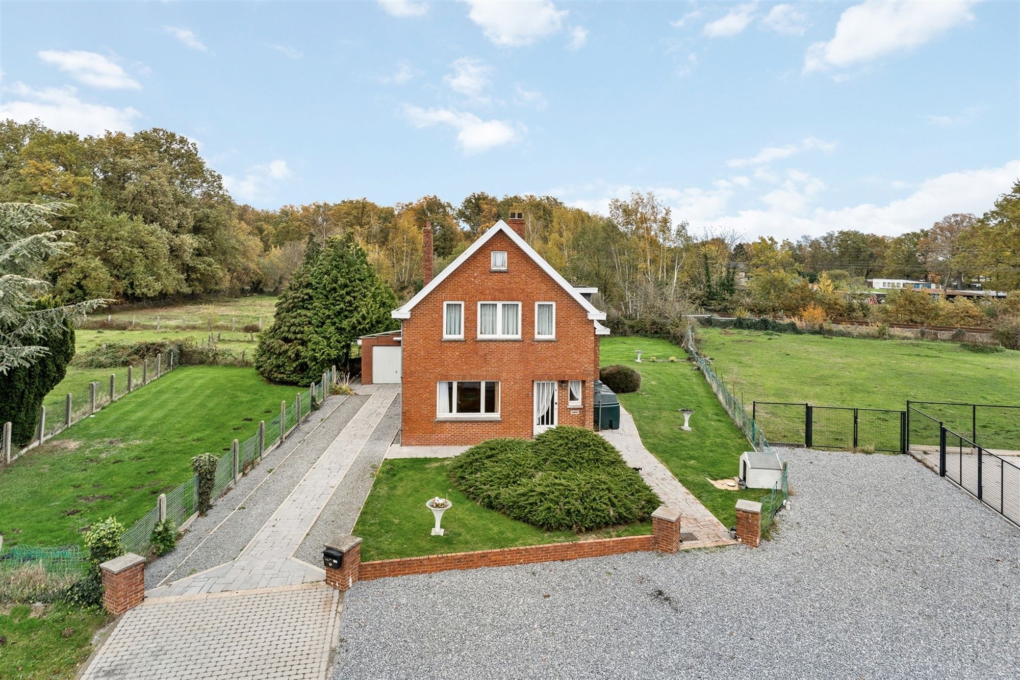 RUIME TE RENOVEREN WONING OP PERCEEL VAN 12 ARE MET ZICHT OP TERRIL foto 28