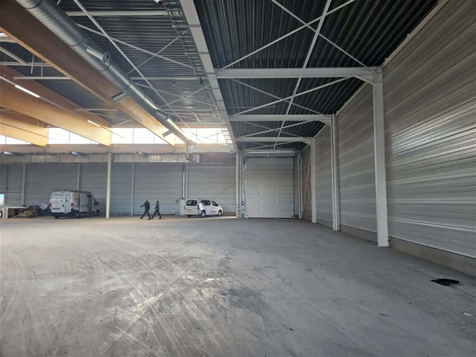 Nieuwbouw magazijnruimtes langs de E40 in Drongen  foto 7