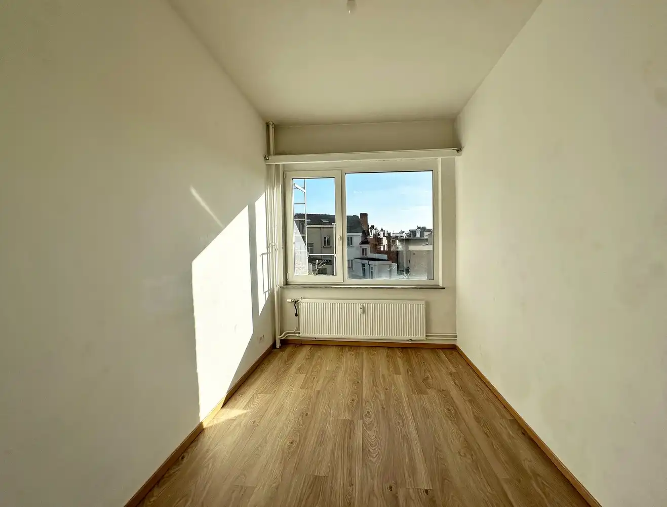 2 slaapkamer appartement te Antwerpen foto 9