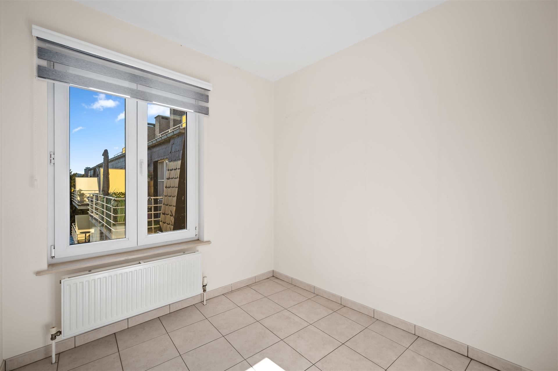 Comfortabel appartement met 2 slaapkamers in centrum Waarloos foto 9